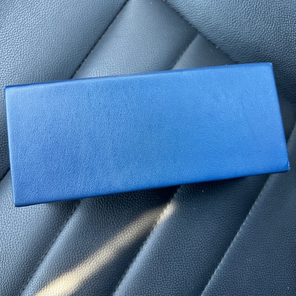 Louis Vuitton Glasses case/box - Picture 4 of 4